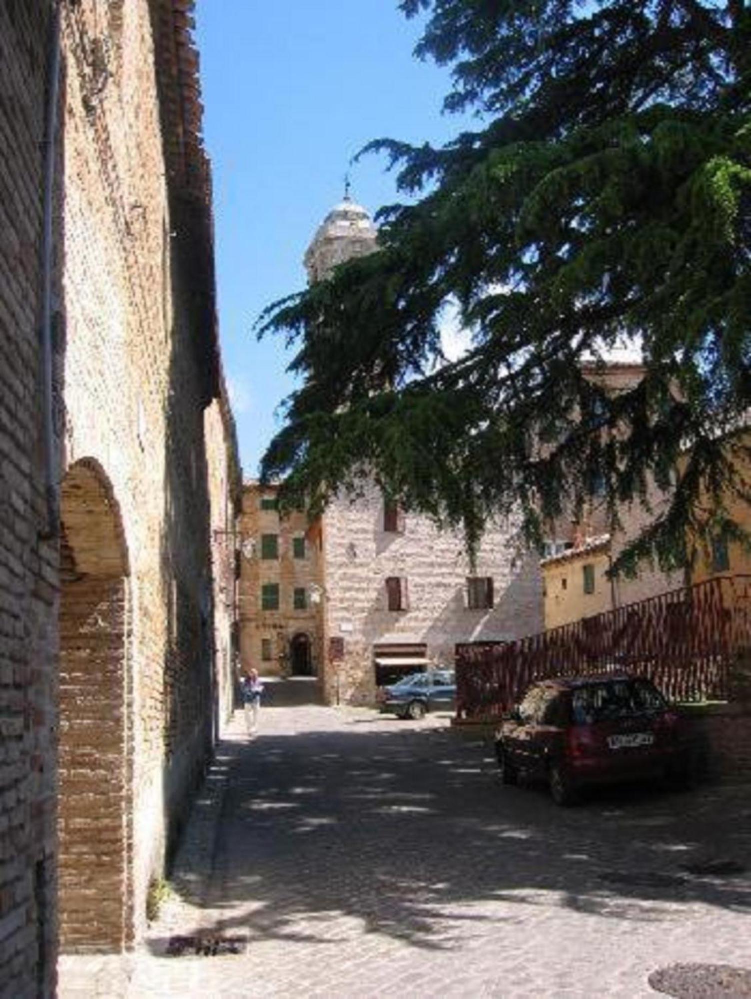 Hotel I Tigli Albergo Diffuso Corinaldo Exterior foto